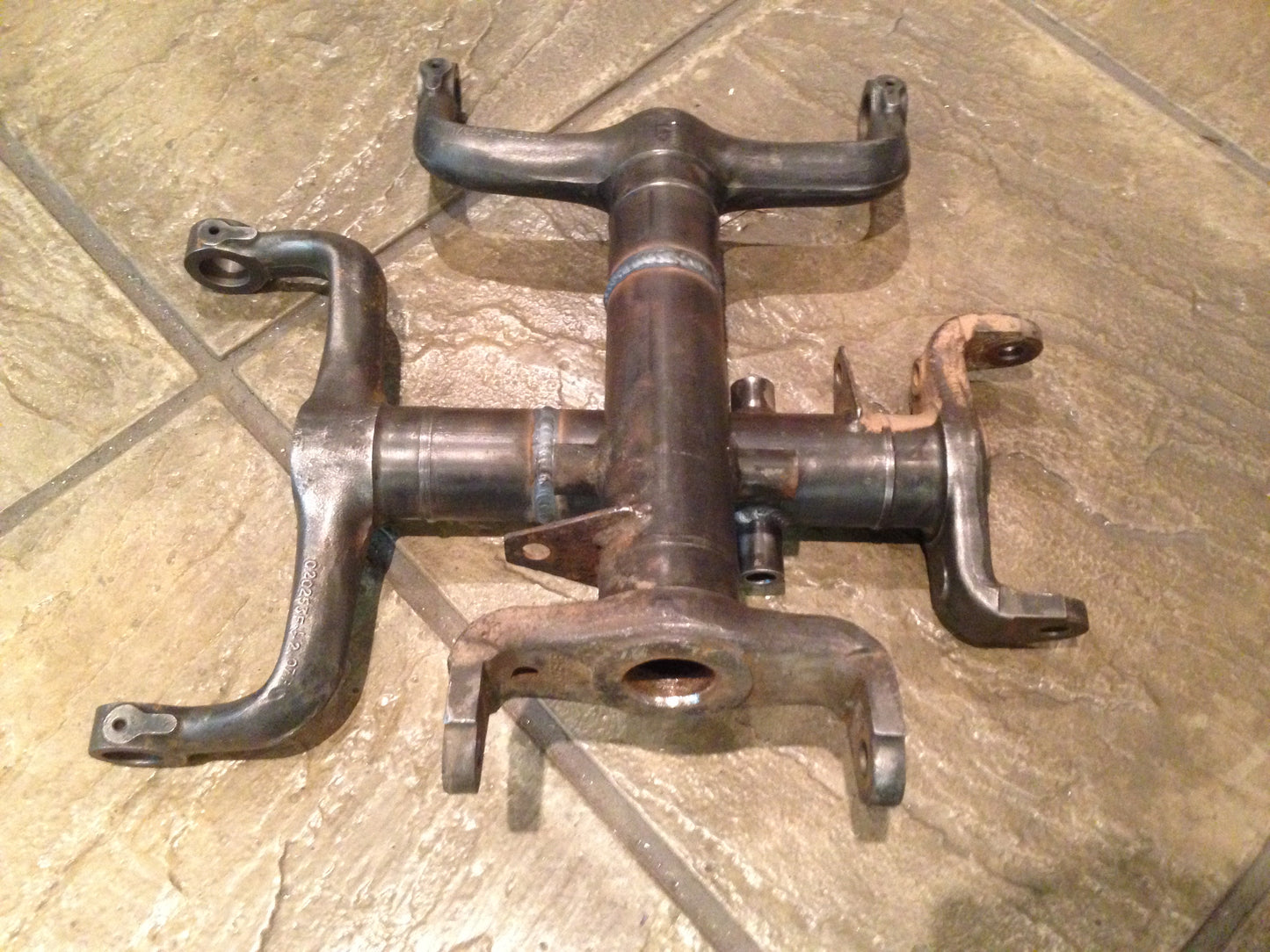 Bottom Arm Narrowing for Jaguar IRS